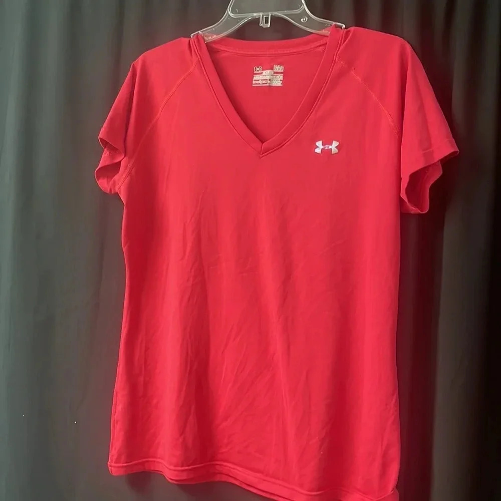 Cranberry Under‎ Armour Shirt L